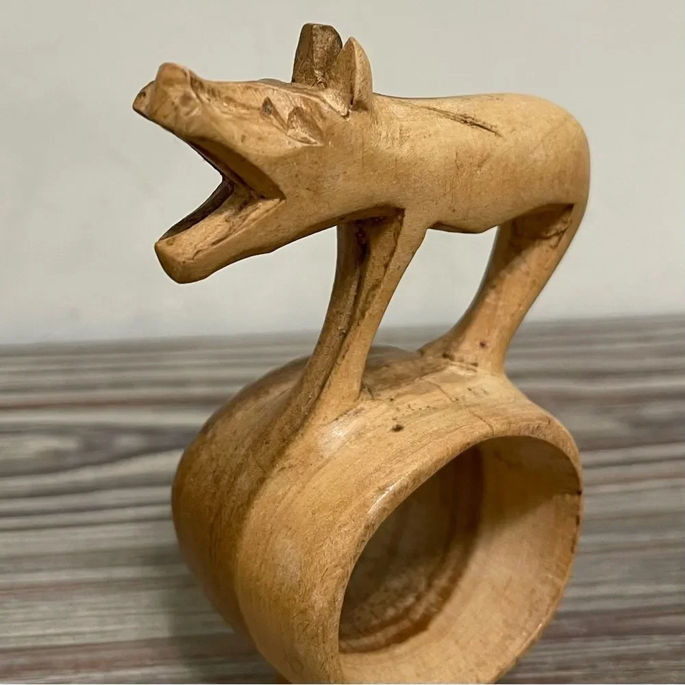 Wood Hand Carved Safari Animal Napkin Rings Monkey Giraffe Rustic Cabin Set of 4